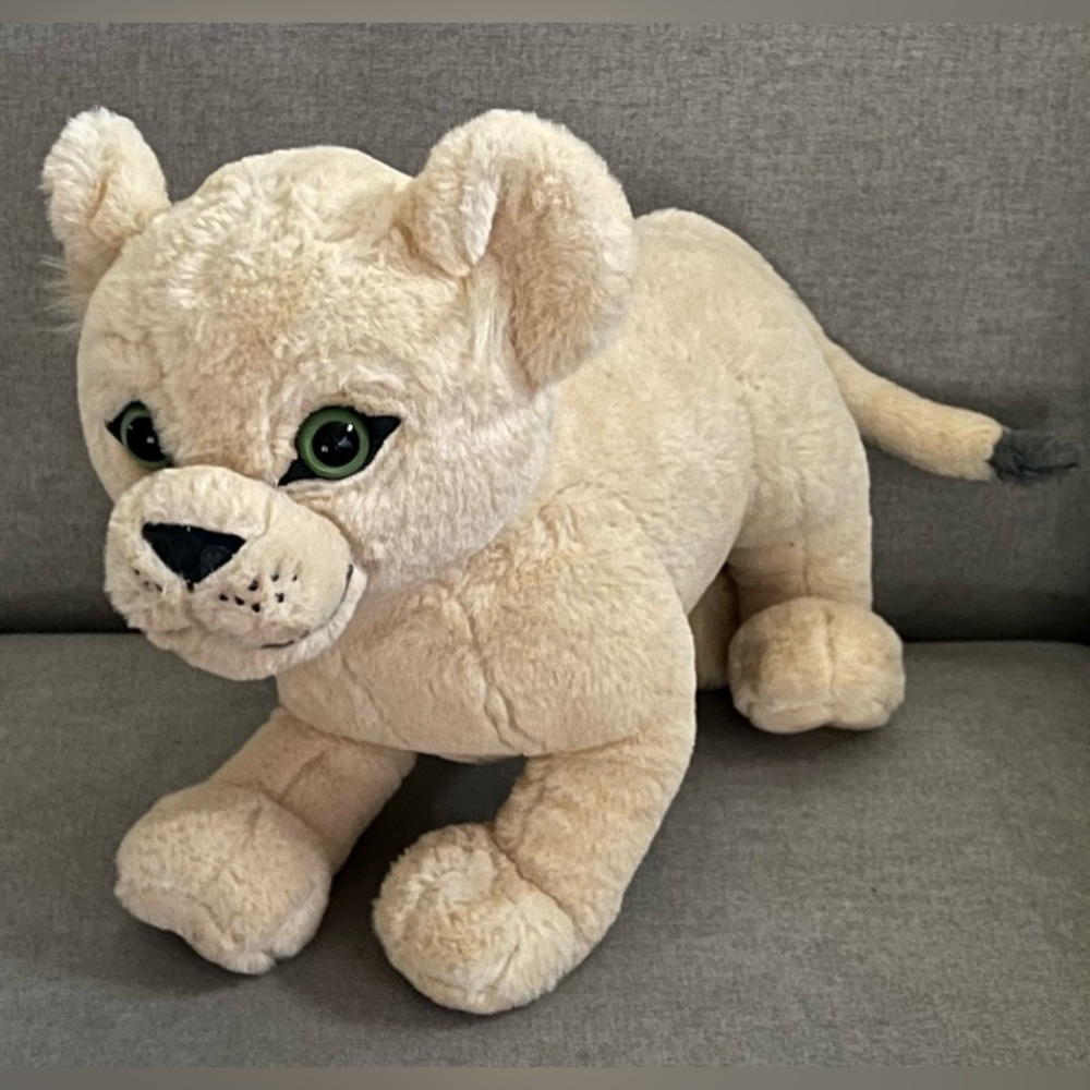 DISNEY LION KING SOFT TALKING YOUNG NALA LION 14” PLUSH STUFFED ANIMAL Toy EUC